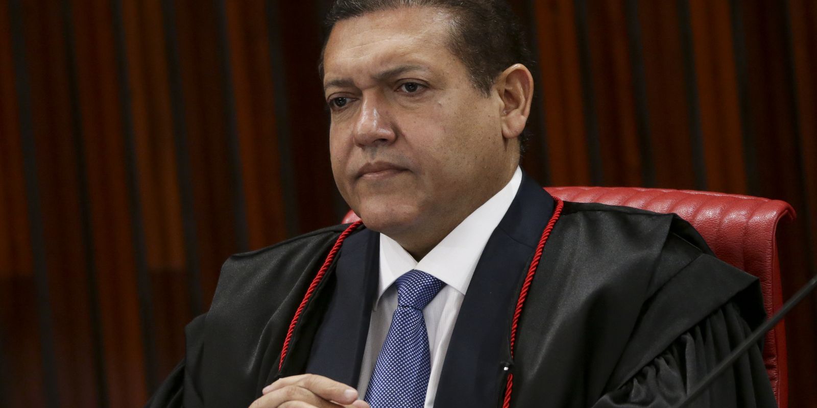 Nunes Marques inicia último voto sobre responsabilização das redes