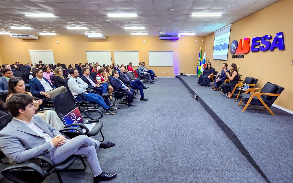OAB-MT encerra comemorações com capacitação e lançamento de livros | Notícia