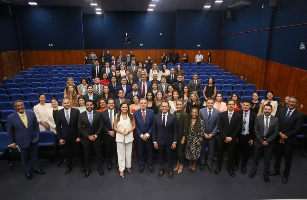 OAB-MT recebe o presidente do STF, ministro Luís Roberto Barroso | Notícia