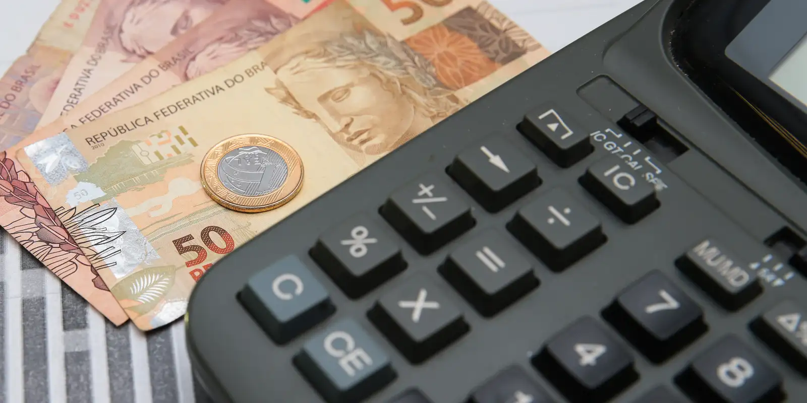Orçamento de 2026 estima crescimento de 2,44% para economia