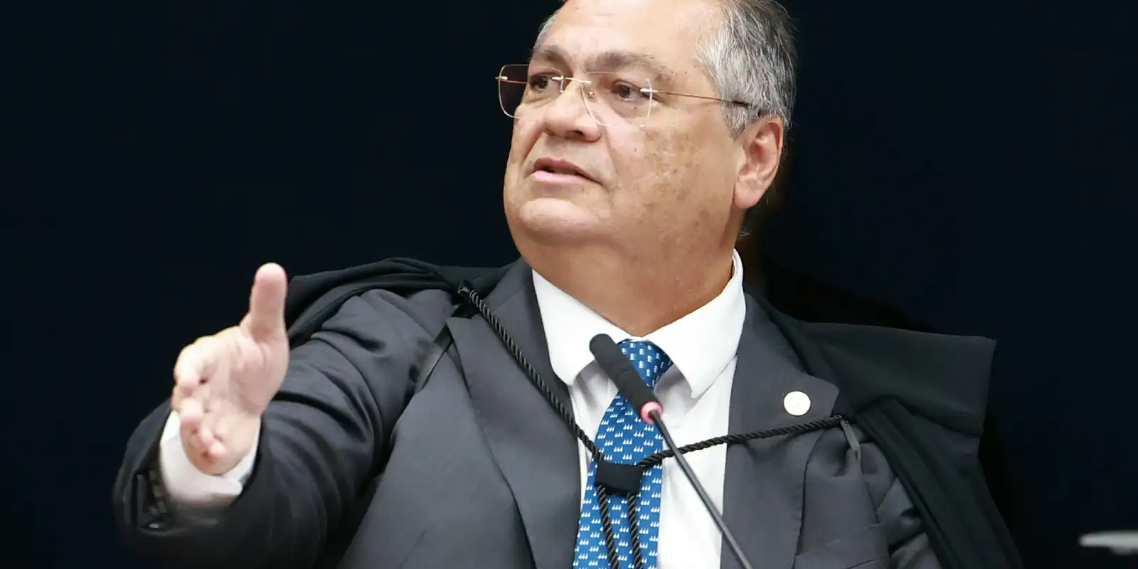 Dino pede à PF apuração de ameaças após voto para condenar Bolsonaro