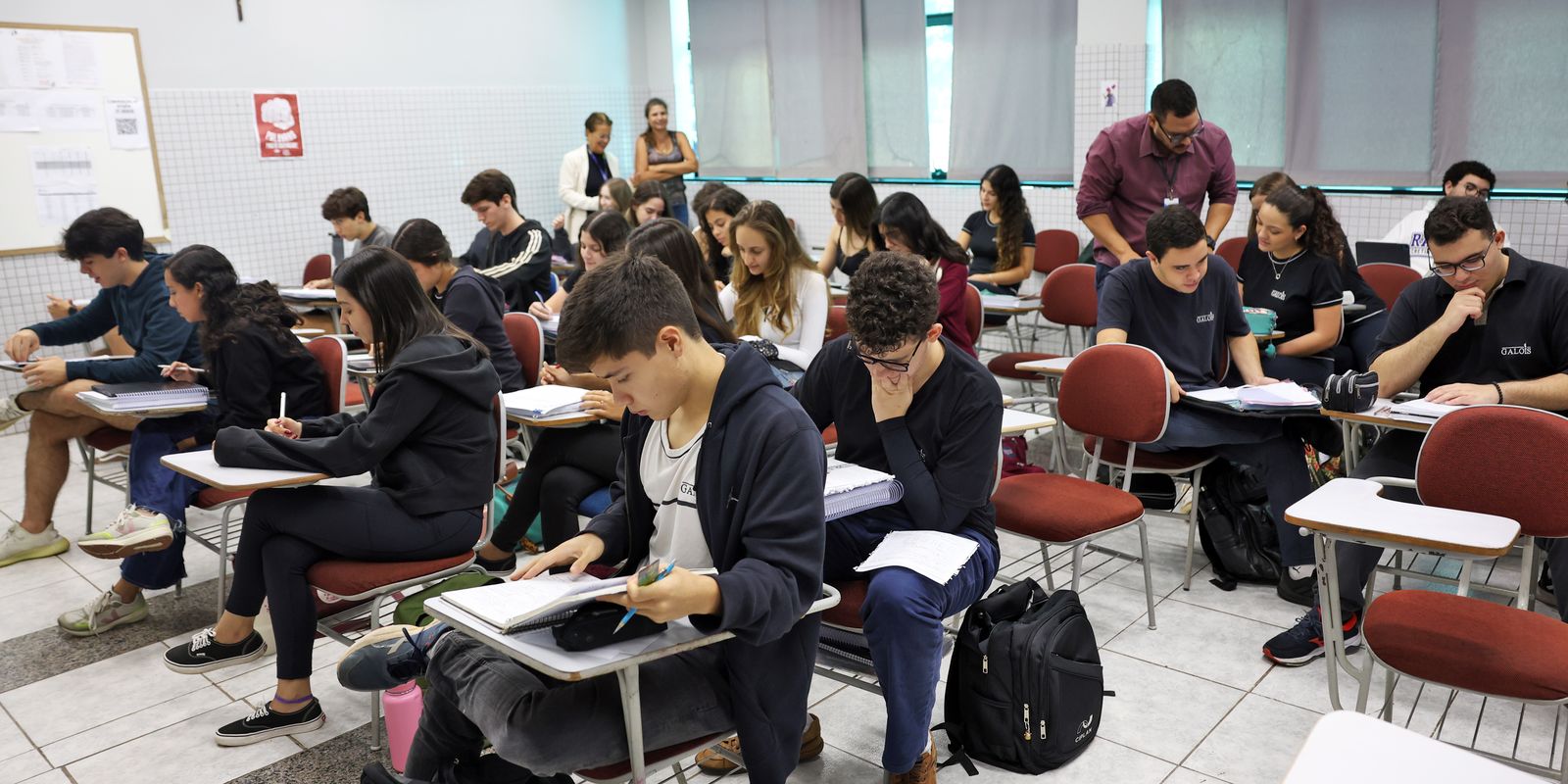 Fies/2025: MEC define regras para oferta de vagas remanescentes