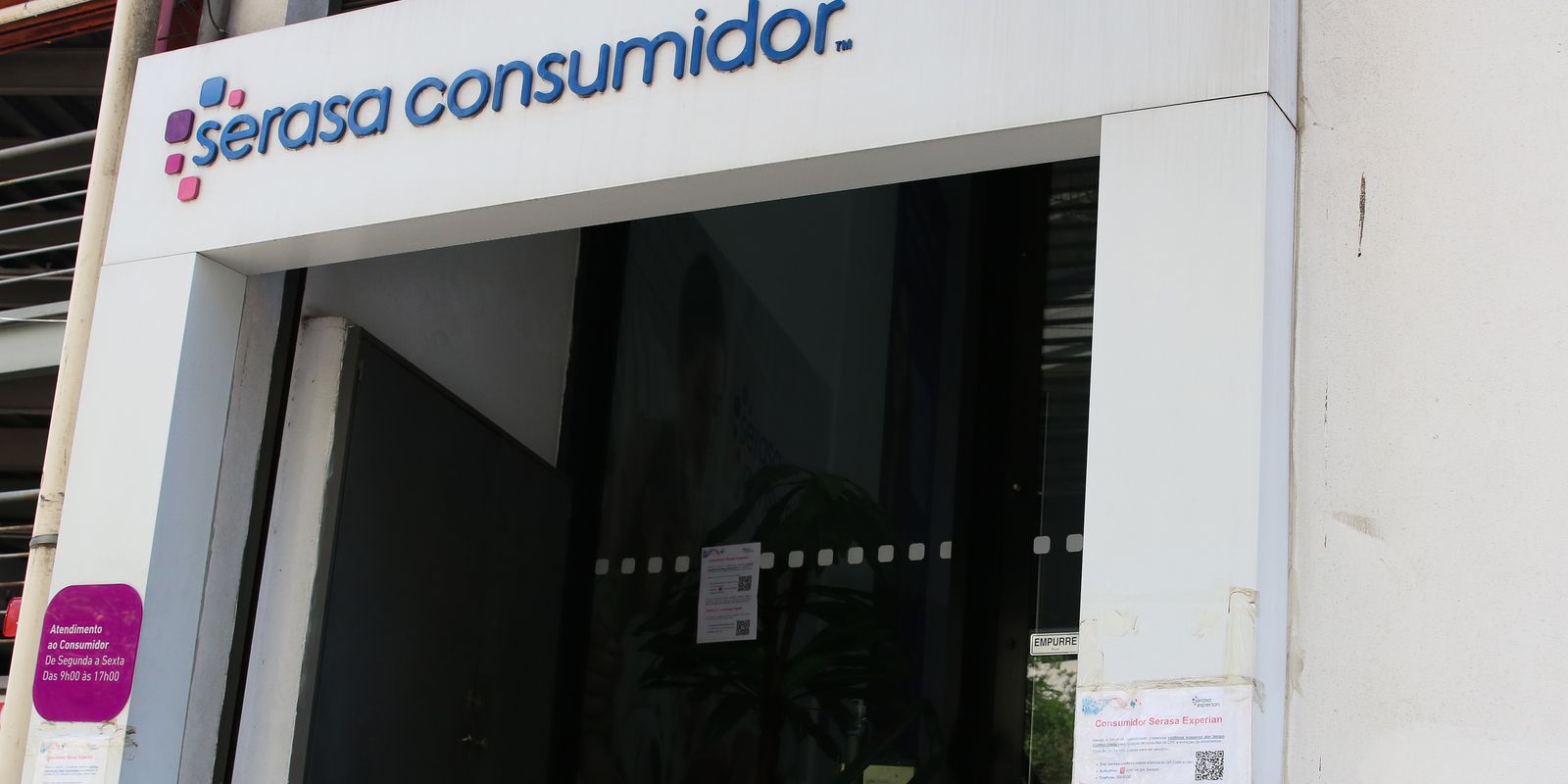 Serasa abre dia de negociação de dívidas