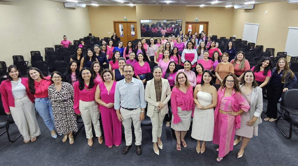 Colaboradores da OAB-MT participam de atividades com a Comissão de Direito Sistêmico | Notícia