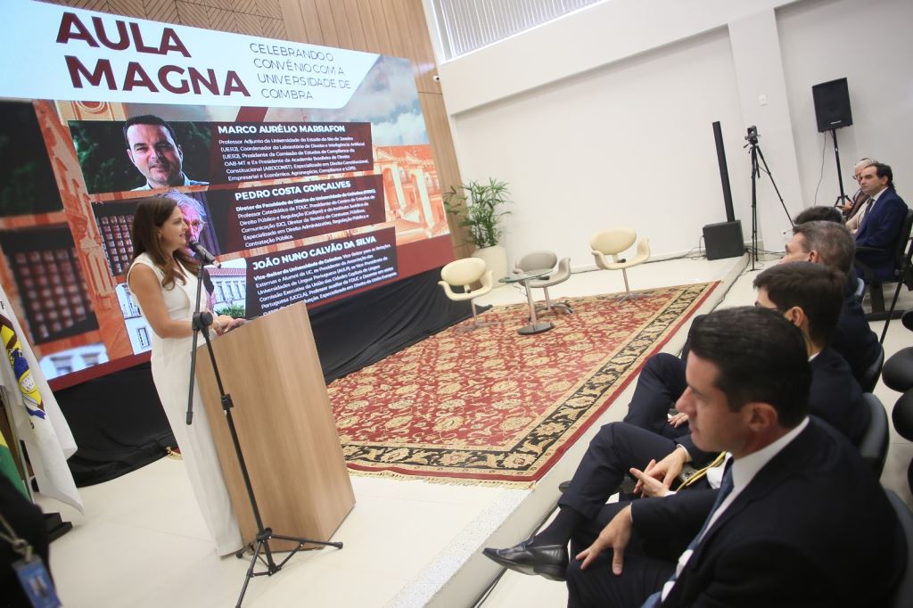 Gisela Cardoso participa de aula magna que celebrou convênio entre AMAM, EMAM e a Universidade de Coimbra | Notícia