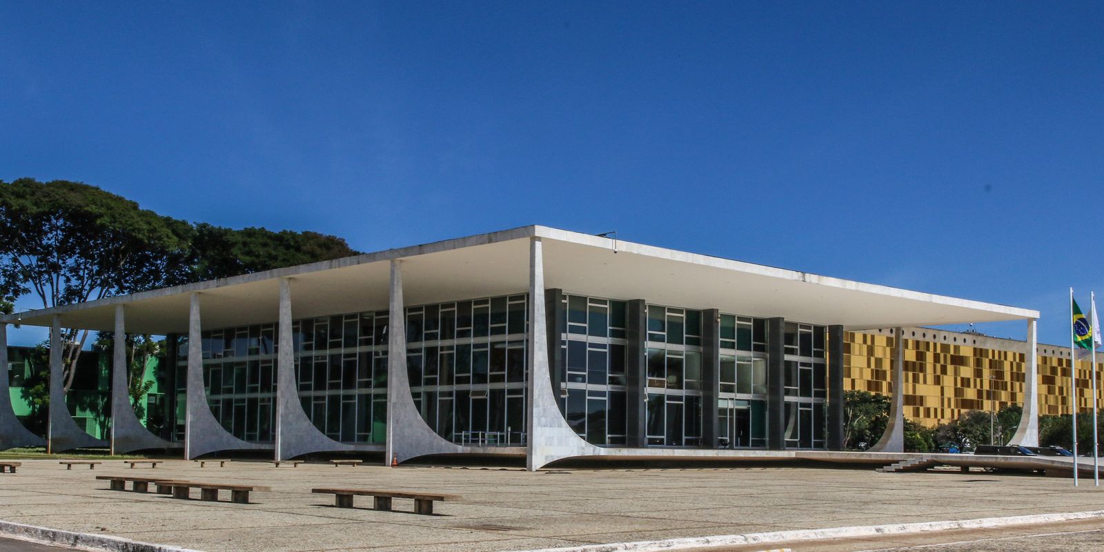 Trama golpista: réu preso não poderá assistir formatura da filha