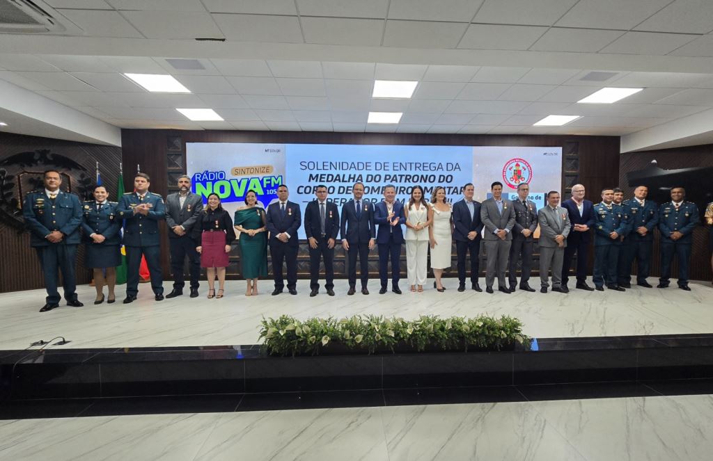 Presidente e vice-presidente da OAB-MT recebem a Ordem do Mérito Imperador Dom Pedro II | Notícia