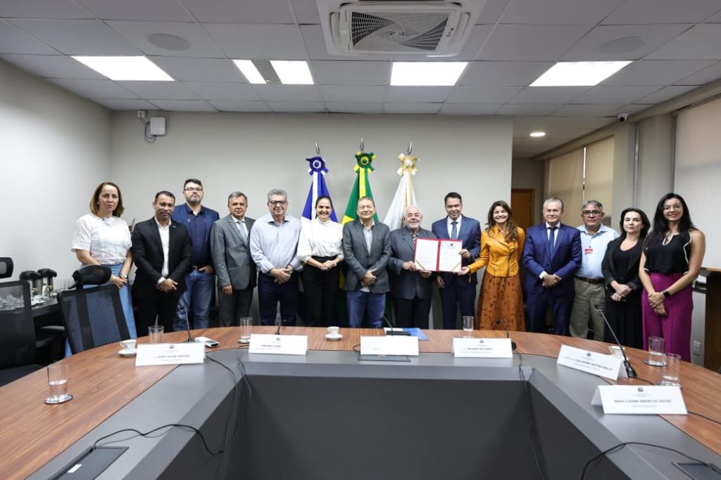 OAB-MT assina termo de cooperação técnica para ativar rede estadual de proteção a idosos | Notícia