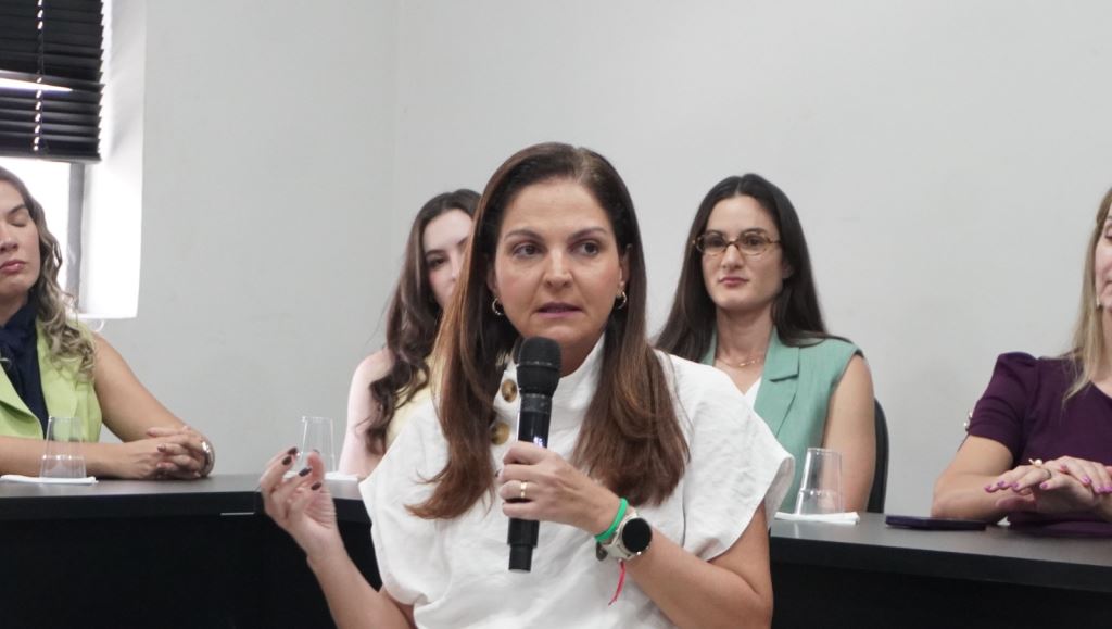 Gisela Cardoso participa do Encontro Elas em Foco, promovido pela Uniproc | Notícia