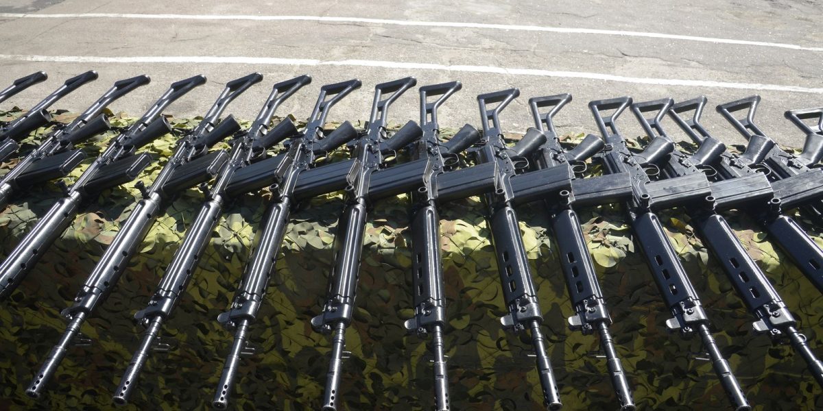 Forças de segurança do RJ terão de fazer recadastramento de armas