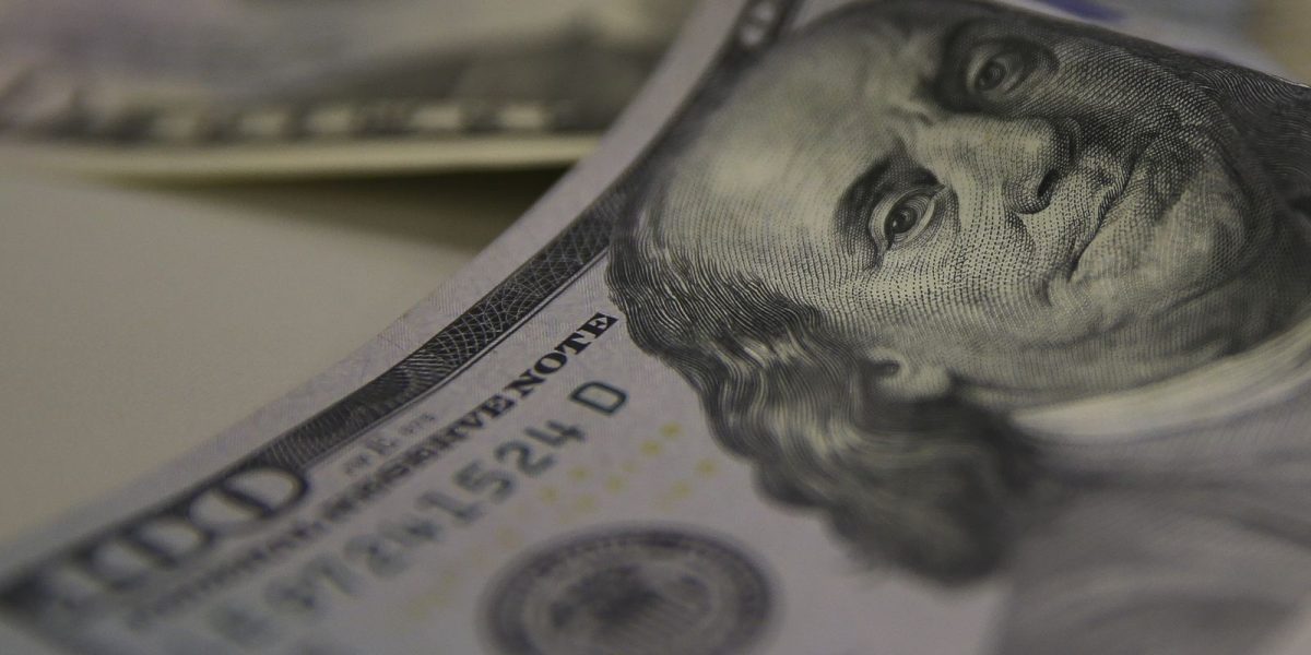 Tarifaço de 25% dos EUA sobre o Brasil começa a valer; saiba mais